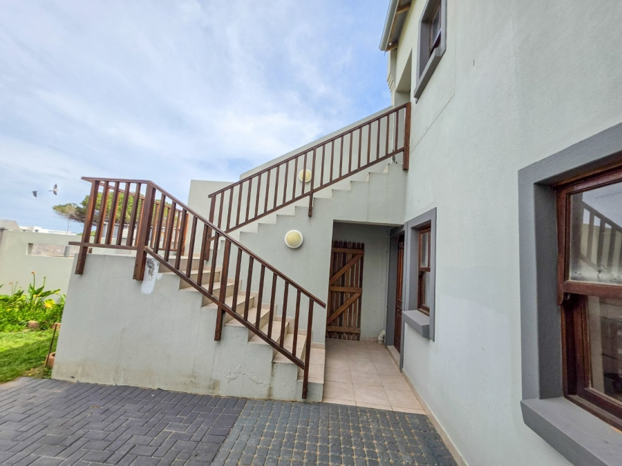 1 Bedroom Property for Sale in Stilbaai Western Cape